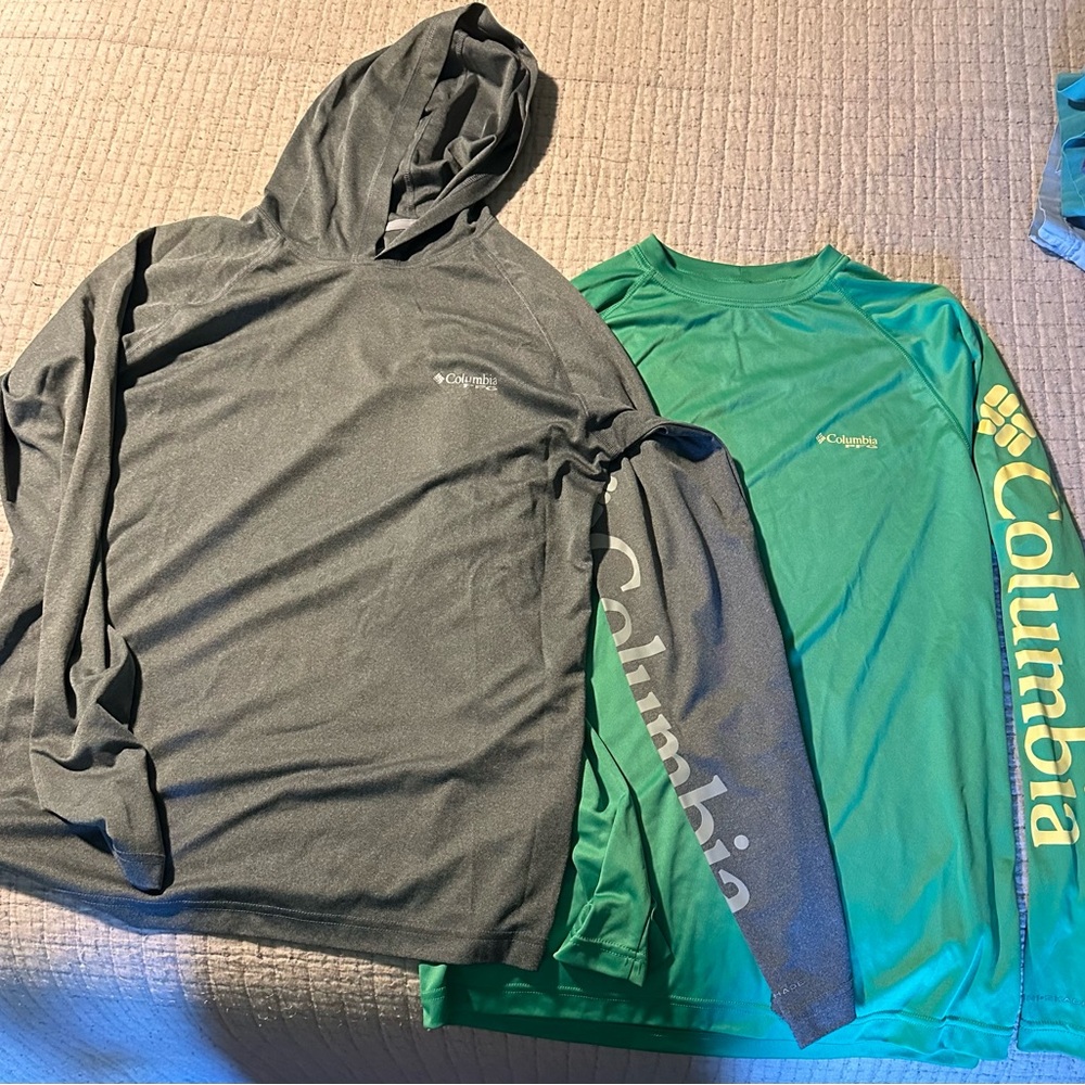 Columbia PFG Gray Hooded Shirt and Green Long Sleeve Shirt -Small (Set)